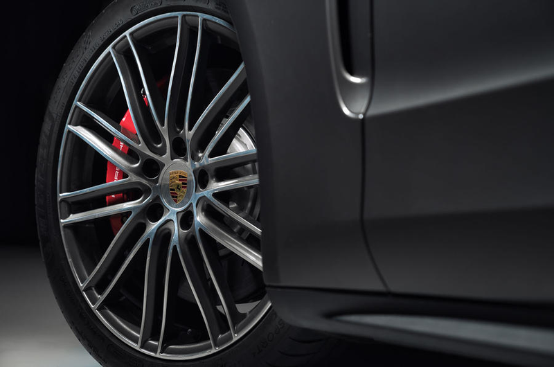 Illustration for article titled The 2018 Porsche Panamera Sport Turismo Is The Gorgeous Porsche Wagon We've Been Waiting For